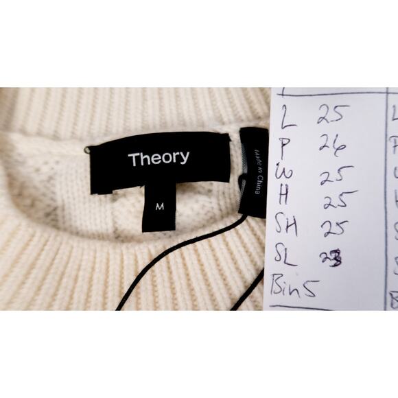 THEORY Oversized Cableknit Cream Cashmere Wool Blend Sweater US MEDIUM NWT $375 - Picture 9 of 9